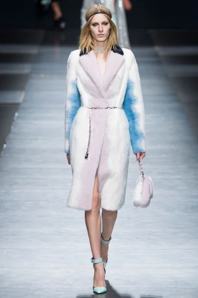 Look 47